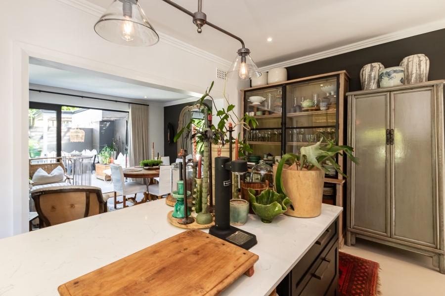 3 Bedroom Property for Sale in Claremont Upper Western Cape